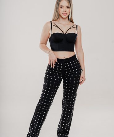 Wide Leg Black c/ Tachuelas