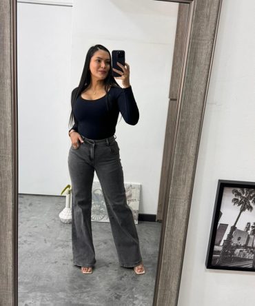 Recto Doble Pinza En Piernas